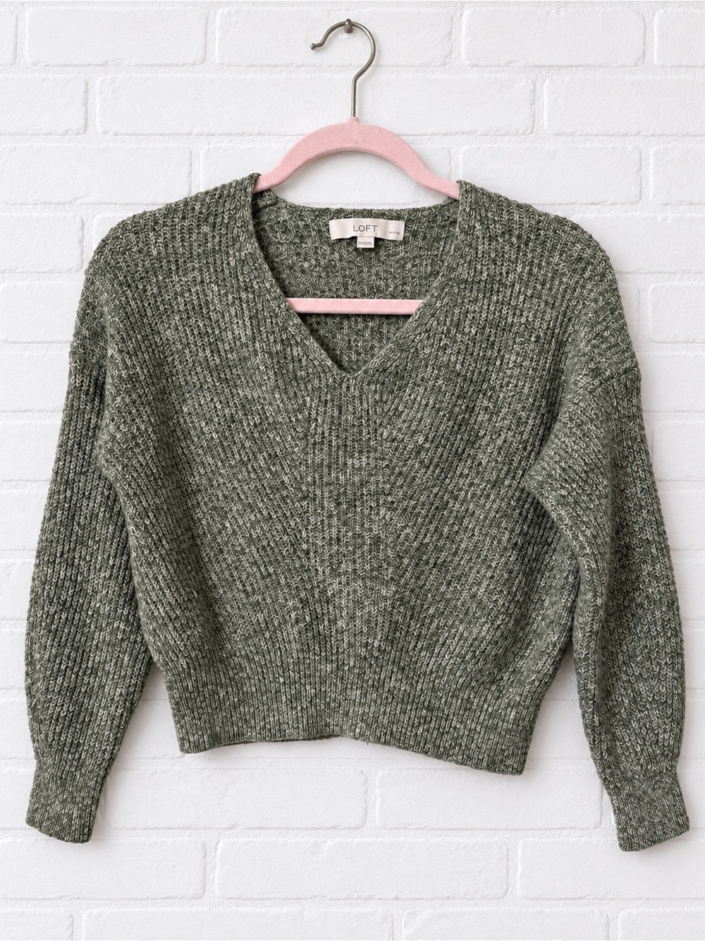 LOFT Petites XXSP Sage green Wool Blend V Neck Cropped Cozy Knit Sweater